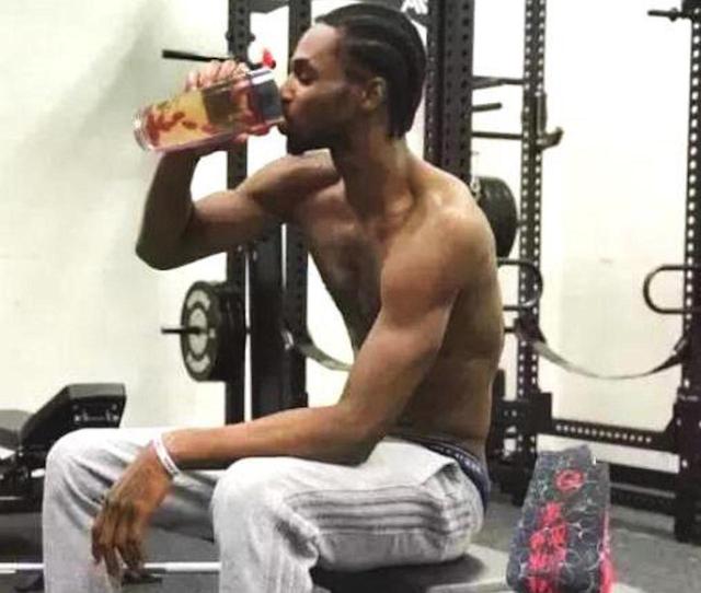 快船队记：伦纳德在今天的比赛中仍将受到出场时间限制（快船记者：莱昂纳德今日出场时间仍将受限）