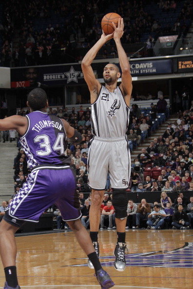 西甲战报：安东尼破门，费兰戴帽，巴塞罗那5-3客胜贝蒂斯（西甲快讯：费兰戴帽、安东尼破门，巴萨客场5-3力克贝蒂斯）