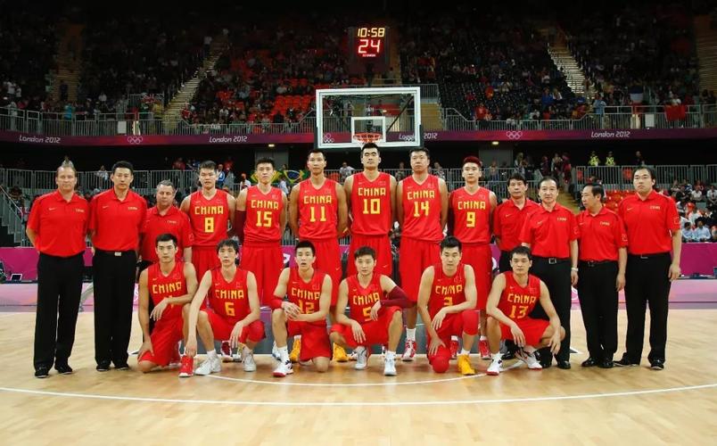 受伤的彭啸进入战上海U20的替补席，此前球员遭遇韧带损伤（曾遭韧带损伤，彭啸入选对阵上海U20替补名单）